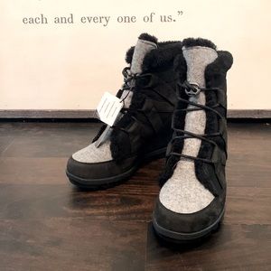 NIB Sorel wedge booties with felted wool accent.
